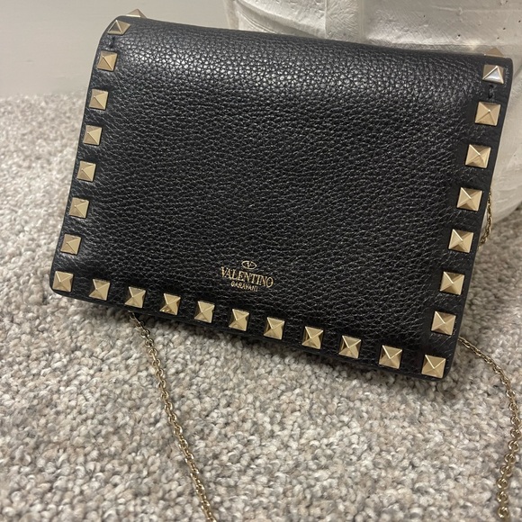 Mini Valentino purse.  Excellent condition - Picture 3 of 6